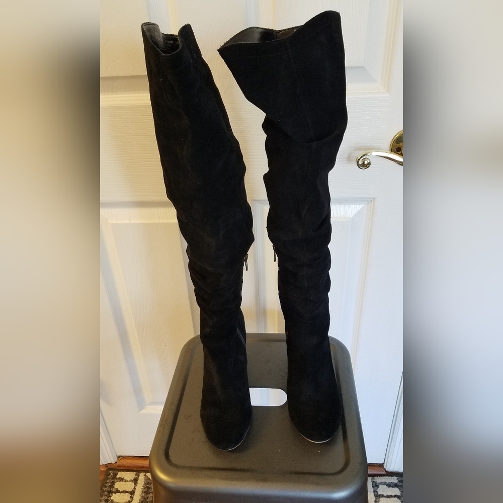 Sole Society  Slouch  Bali Black Suede Boots  Size 5
